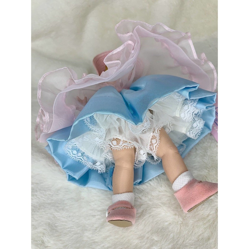 Madame Alexander Wendy MADC 1989 Exclusive Limited Edition Club Doll - Picture 9 of 13